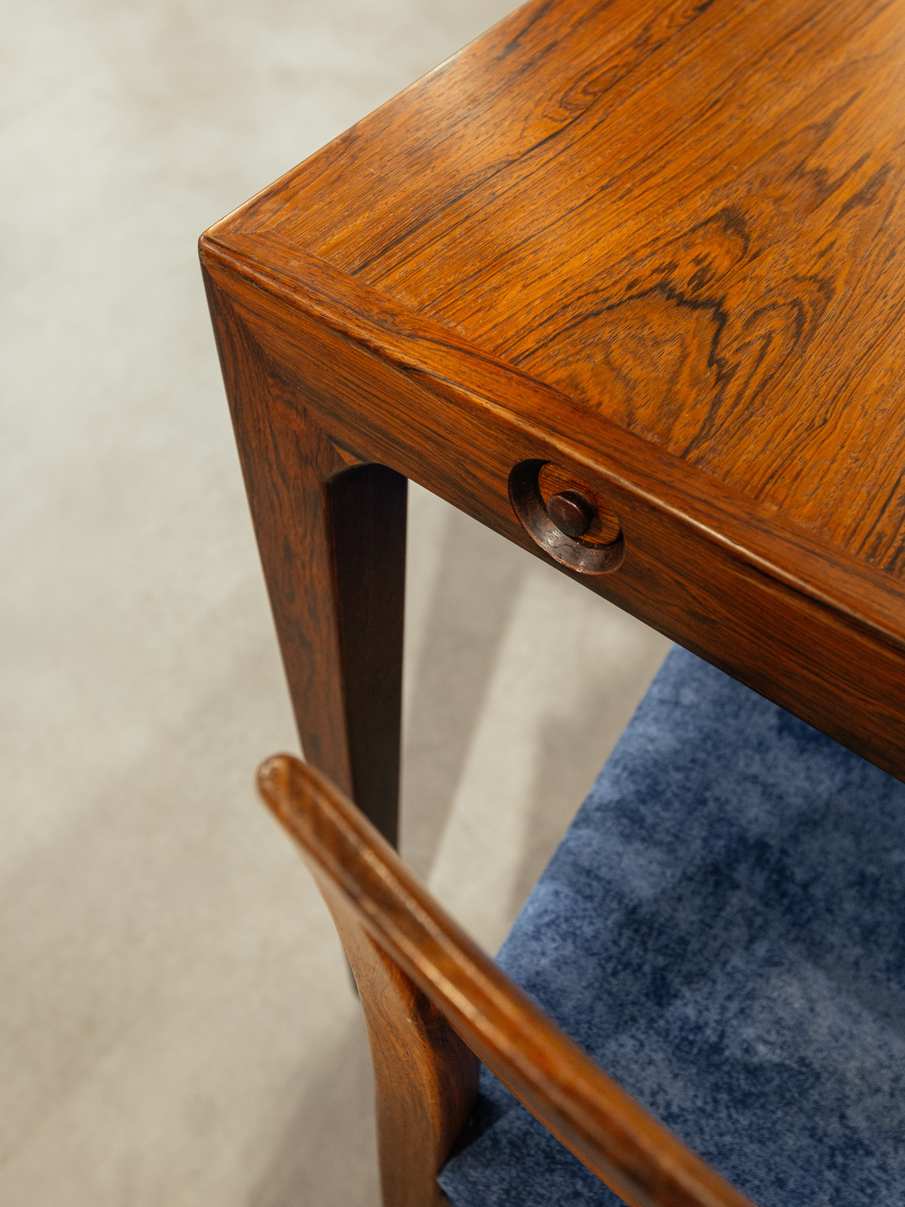 Poul Hundevad dining table